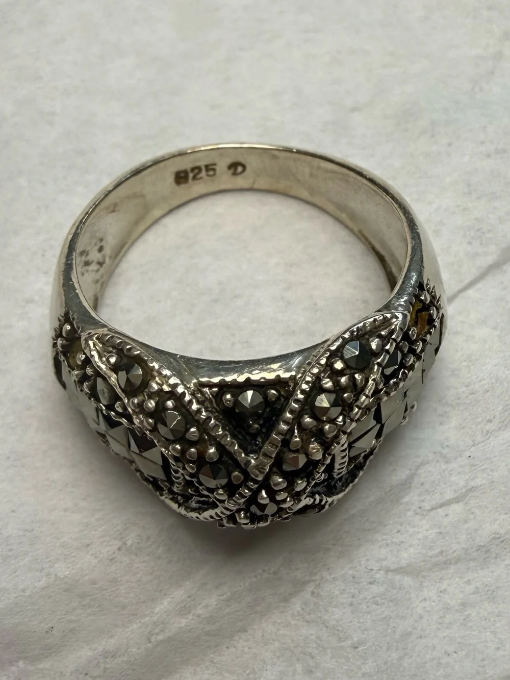 Sterling Silver Marcasite Criss Cross Statement Ring Size 5.5
